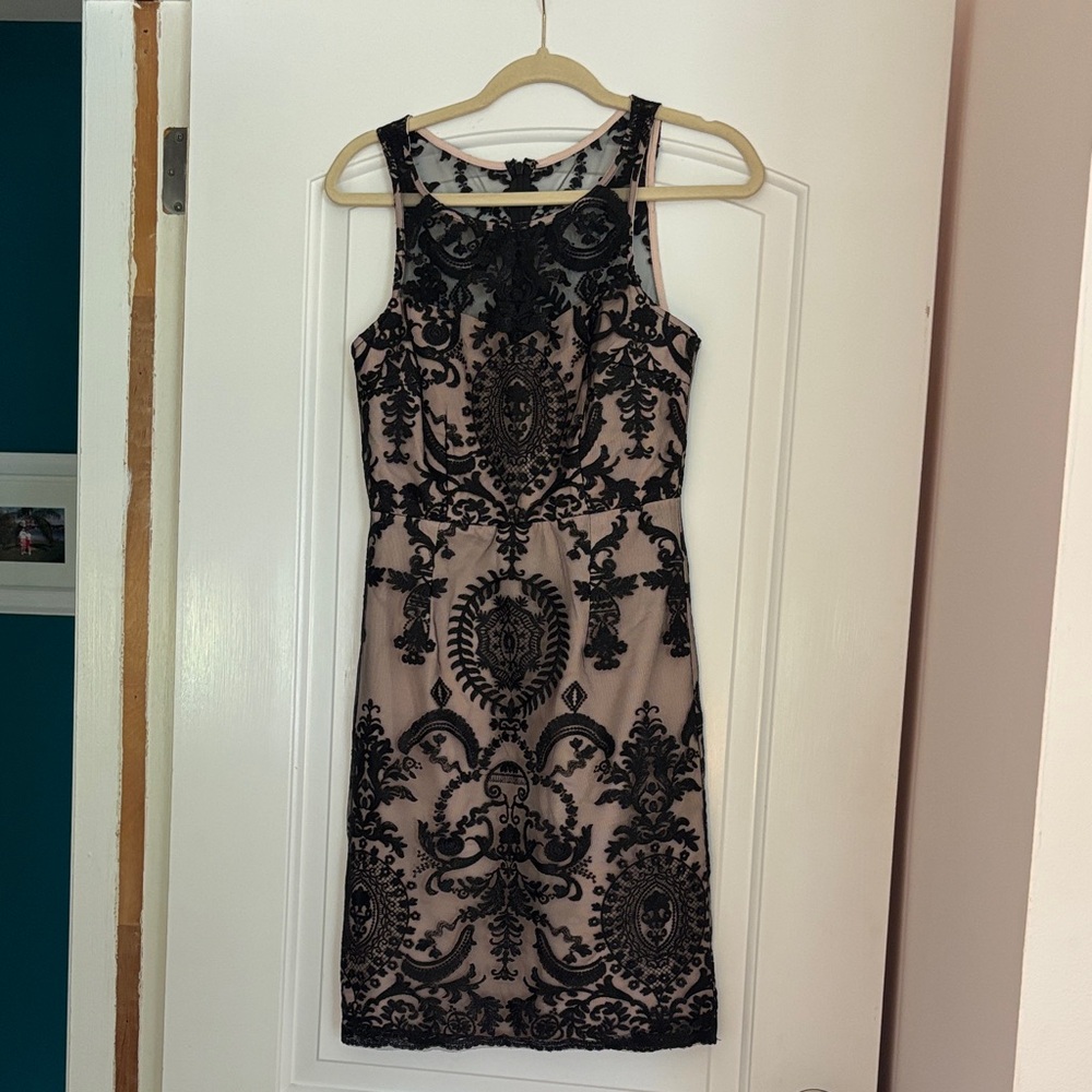 Minuet Petite Black Lace Midi Dress on Nude